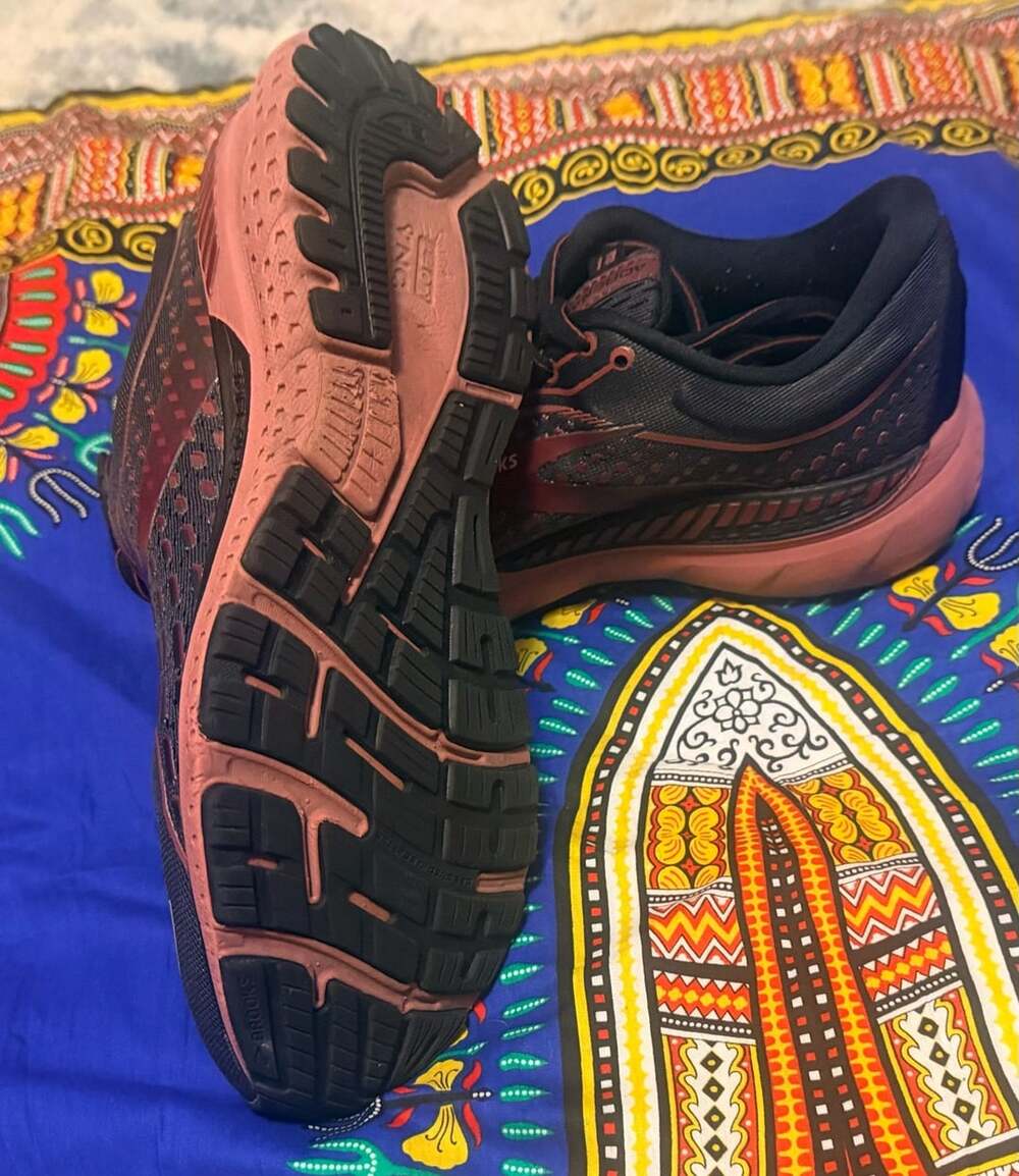 Brooks Adrenaline GTS Running Shoes Black Pink